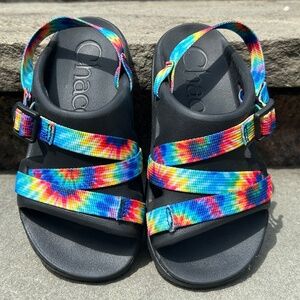 CHACO Unisex-Child Chillos Dark Tie Dye Sport Sandal Kids-Junior Size 1